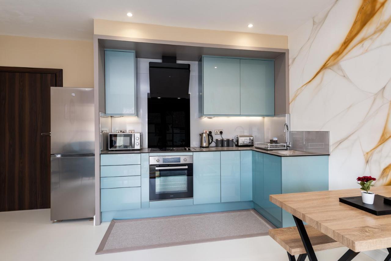 Professional Comfort - Long Stay Deals - Apartment 4 Gillingham  Exterior photo